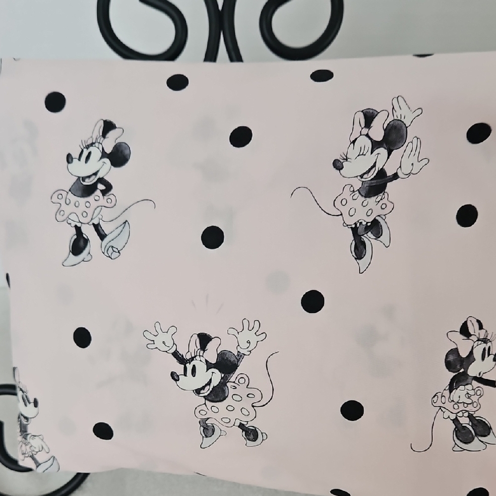 Pottery Barn Disney Baby Pink Minnie Mouse Polka Dot Organic Cotton Crib Sheet